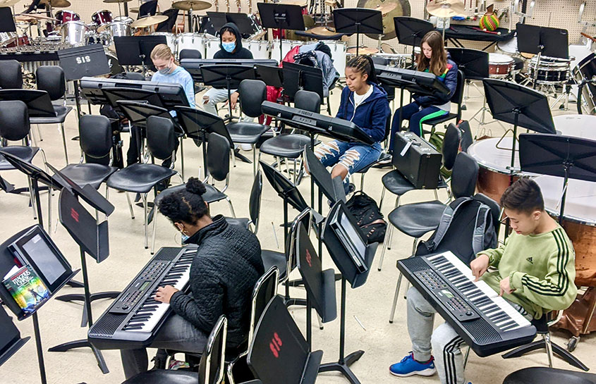 Students in the new Shorewood Intermediate School Cadet Band class.